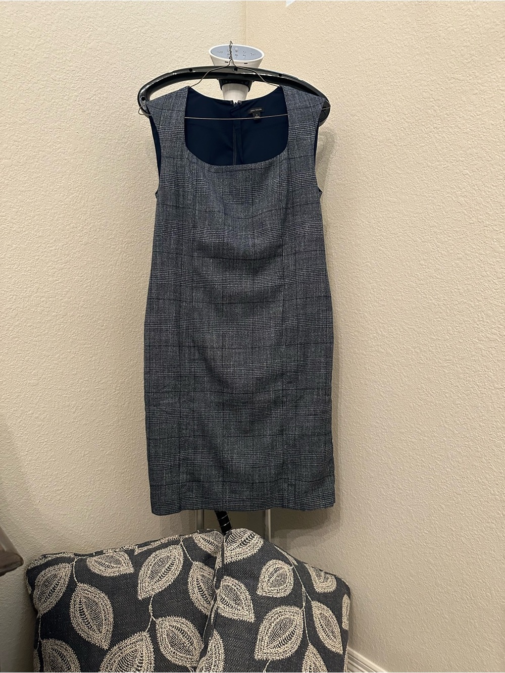 Ann Taylor Navy and Gray Plaid Sleeveless Sheath Dress